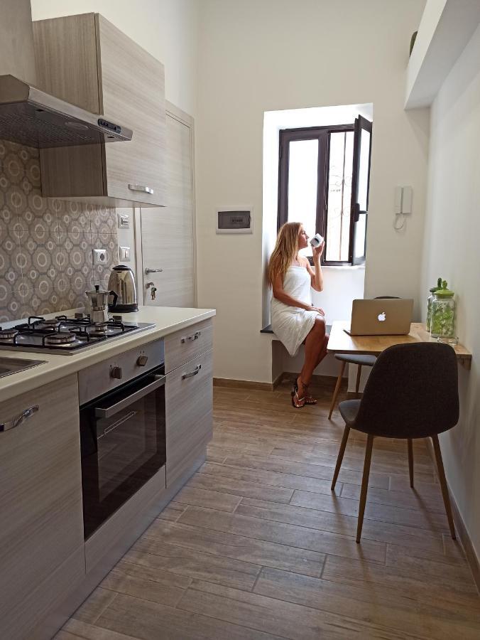 Dimora Lucia Apartment คาตาเนีย ภายนอก รูปภาพ